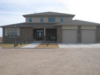 108 Hillside Dr, Sterling, CO 80751-7001