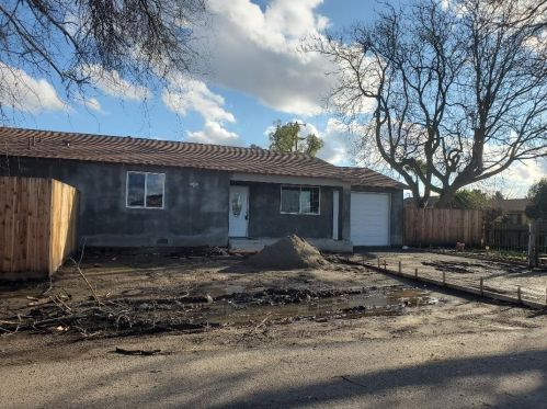 4908 Dana Ave, Stockton, CA 95215-5318