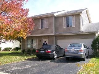1206 Greensfield Dr, Naperville IL  60563-3380 exterior