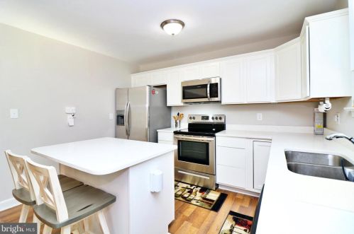 259 Revenoor Rd, Harpers Ferry WV 25425 exterior