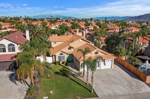 8517 Rosemary Dr, Riverside CA  92508-2921 exterior