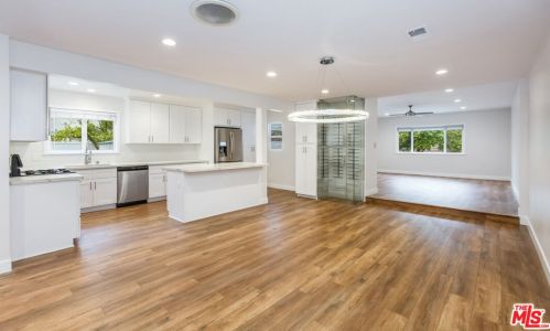 6087 Lake Nadine Pl, Calabasas, CA 91301-1420