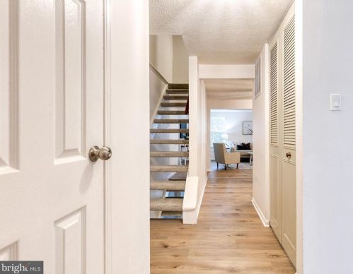 7539 Rain Flower Way, Columbia, MD 21046-2468