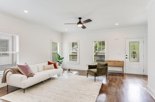300 Holderness St, Atlanta GA  30310-1306 exterior