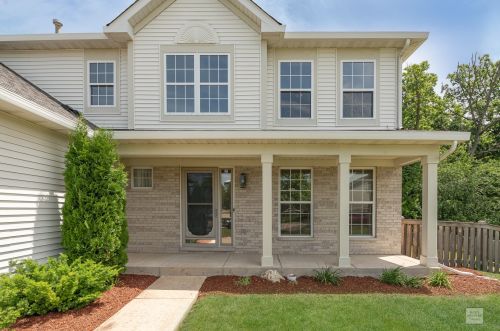 300 Wabena Ct, Minooka, IL 60447-8239