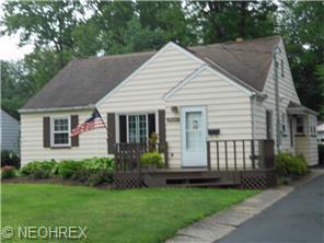 24237 Hedgewood Ave, Cleveland OH  44145-4311 exterior