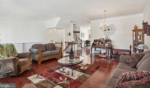 8173 Mccauley Way, Lorton VA  22079-2969 exterior