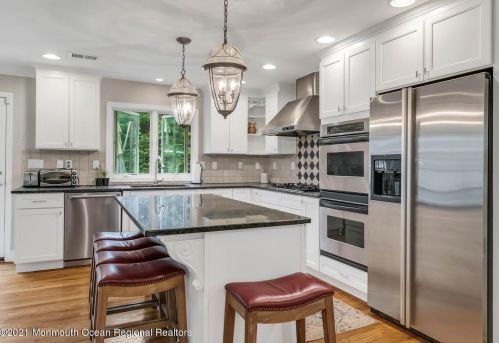 57 Heights Ter, Red Bank, NJ 07704