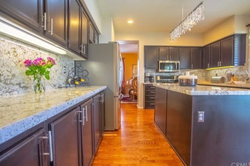 17677 Cedarwood Dr, Riverside CA  92503-7039 exterior