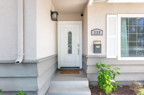 232 Loraine Ave, Glendora, CA 91741-3634