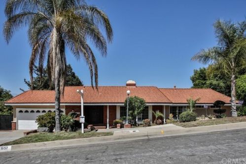 1652 Chapel Hill Dr, Walnut, CA 91789-3602