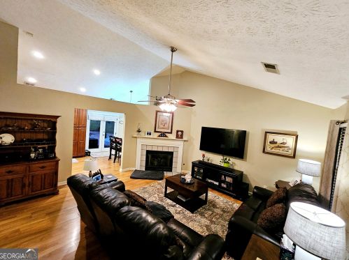 3563 Plum Creek Trl, Kennesaw, GA 30152-6529