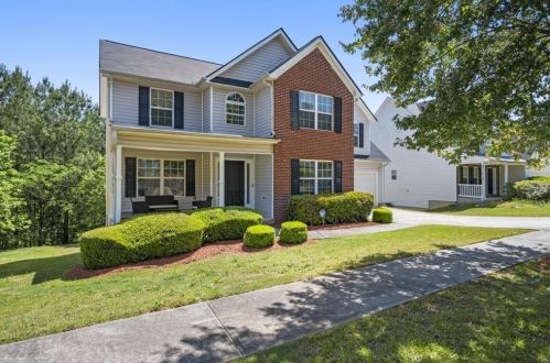 3748 White Pine Rd, Lithonia, GA 30039-5140
