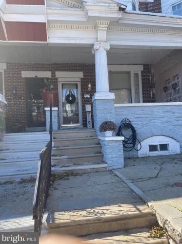 4944 10th St, Philadelphia PA  19141-3902 exterior