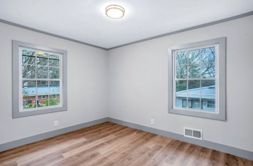 2856 Horse Shoe Dr, Atlanta GA  30316-4240 exterior