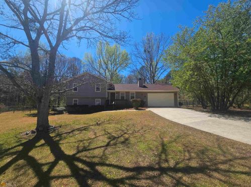 15 Carmen Ct, Newnan, GA 30265-1777