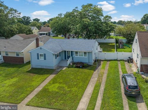 308 Charles Ave, Gloucester, NJ 08031-1738
