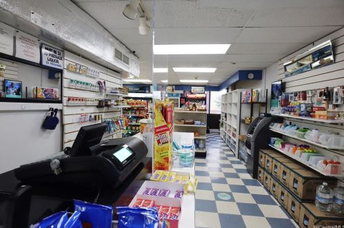 229 Paoakalani Ave, Honolulu HI 96815-3764 exterior