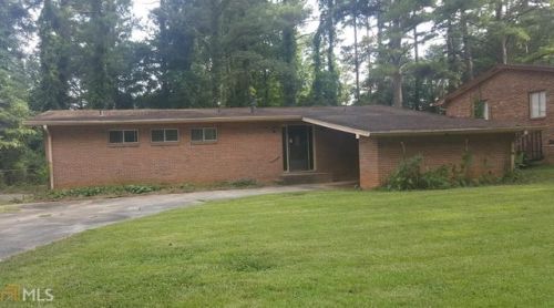 2447 Castile Dr, Morrow, GA 30260-2733