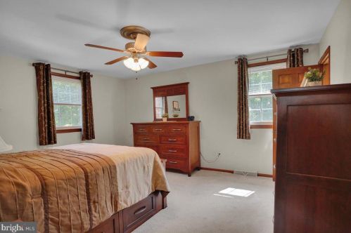 202 Suncrest Rd, Lancaster PA  17601-4835 exterior