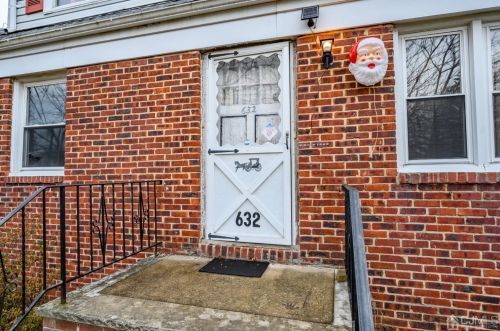 632 West Ave, Sewaren, NJ 07077-1113