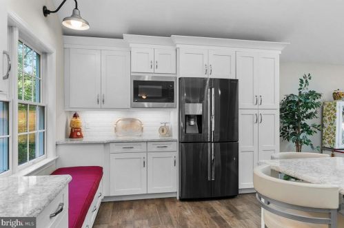 104 Cliff Ave, Lancaster PA  17602-4700 exterior