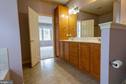 209 Sutherland Rd, Lancaster PA  17603-9053 exterior