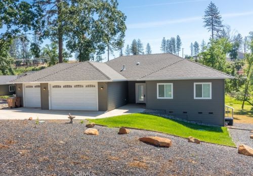 5640 Scottwood Rd, Paradise, CA 95969-5052