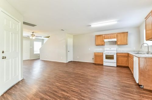 16771 Thrasher Dr, Conroe TX  77385-3785 exterior