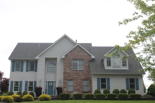 30 Richmond Hill Dr, Sparta, NJ 07871-4003