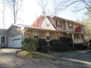 1605 Clark Lake Dr, Acworth, GA 30102-7904
