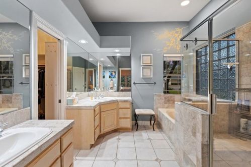 205 Champion Dr, Austin TX  78734-5103 exterior