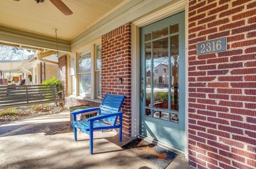 2316 Magnolia Ave, Fort Worth TX  76110-1125 exterior