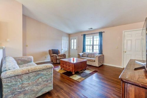 43 Indian Cove Cir, Miami, OH 45056-8747