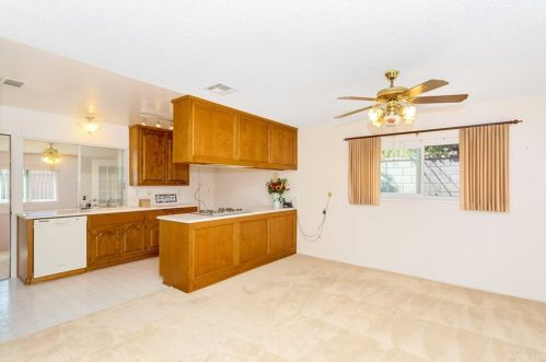 6605 Dorinda Dr, Riverside CA  92503-1110 exterior