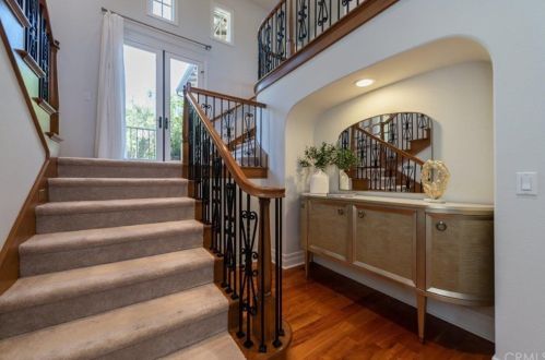 37 Blue Smt, Irvine CA  92603-0168 exterior