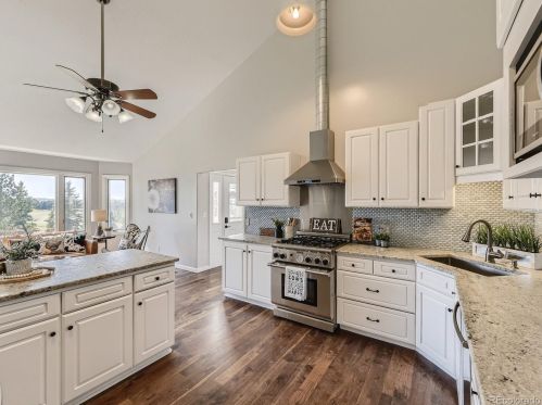 512 Meadow Station Cir, Parker CO  80138-4450 exterior