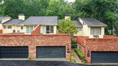 6126 Barfield Rd, Atlanta, GA 30328-4323