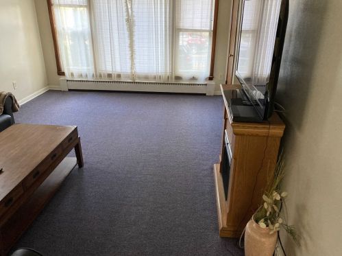 6426 Leavitt St, Chicago, IL 60645-5403