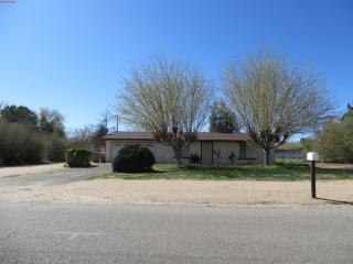 14035 Pine St, Hesperia, CA 92345-4618