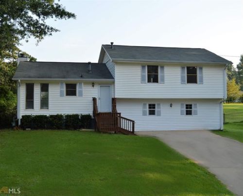 3118 Deerfield Way, Rex GA  30273-2408 exterior