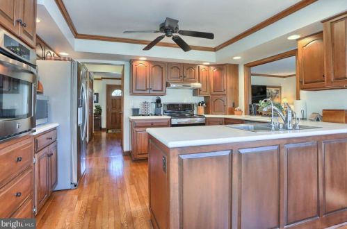 54 Strayer Dr, Carlisle PA 17013-4404 exterior