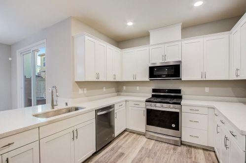4614 Ocean Ln, Elk Grove, CA 95757-2547