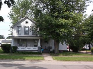 304 Vernon St, Hollowayville, IL 61356-1717