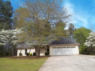 216 Florence Dr, Newnan, GA 30263-6203