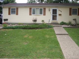 904 Diane Ct, Springfield, IL 62702-3580