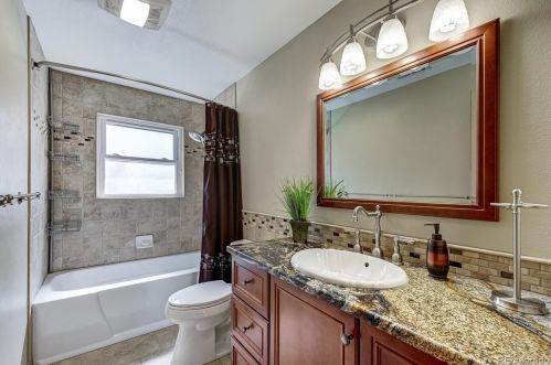 5696 Kenton Ct, Englewood CO 80111-3944 exterior