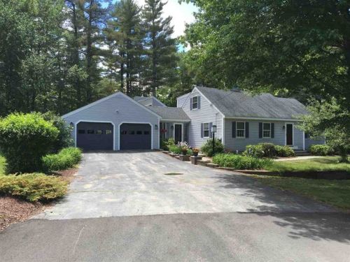 18 Winding Brook Rd, Goffstown, NH 03045-2411