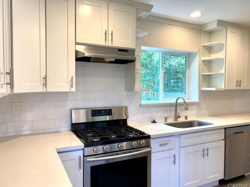 4228 Murietta Ave, Van Nuys CA  91423-4225 exterior