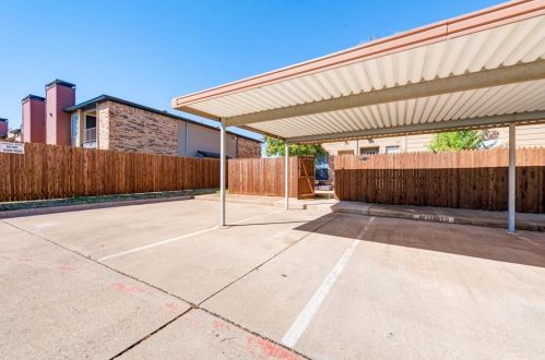 7431 Kingswood Cir, Fort Worth TX  76133-6534 exterior